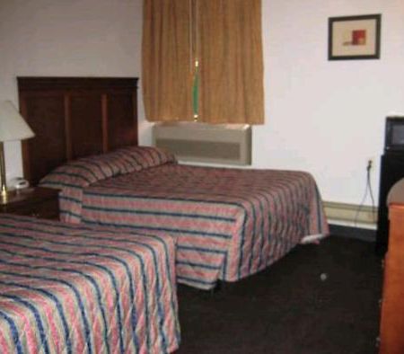 Martin House Motel Brookfield מראה חיצוני תמונה