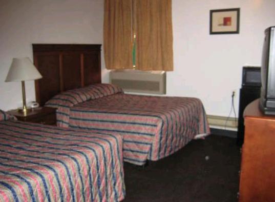 Martin House Motel Brookfield מראה חיצוני תמונה